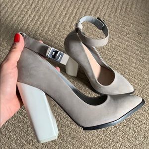 Block heel ankle strap shoes